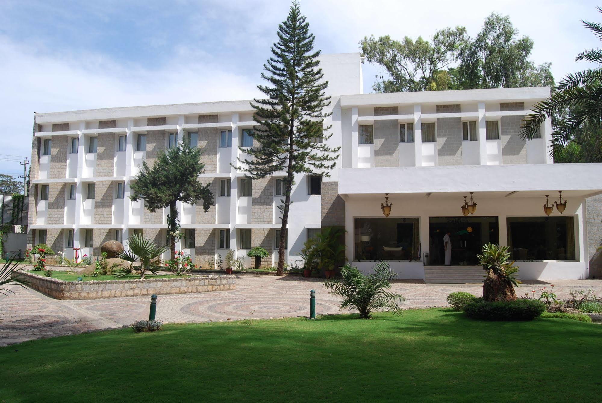 Hassan Ashok Hotel Kültér fotó